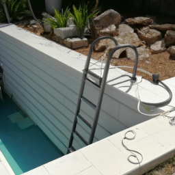 Piscine intérieure : Créez un Espace de Détente et de Bien-être chez vous avec une Piscine Intérieure Sur Mesure Le Thillot