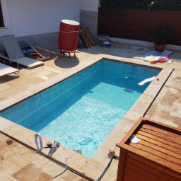 Piscine intérieure : Créez un Espace de Détente et de Bien-être chez vous avec une Piscine Intérieure Montbert