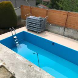 Abri-Couverture de piscine : Profitez d'une Baignade Plus Longue et Plus Confortable avec un Abri Télescopique Adapté Lorp-Sentaraille