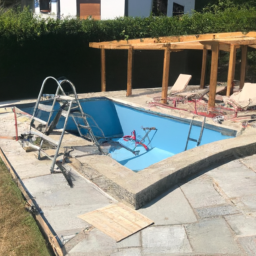 Chauffage Piscine : Profitez d'une Baignade Agréable et Relaxante dans une Eau Chaude en Toutes Saisons Maury